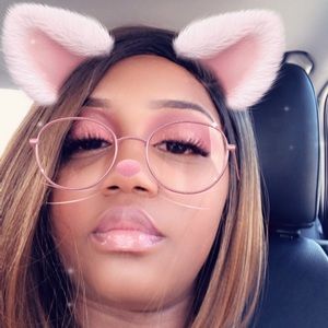 Meet your Posher, Alexus